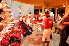 machine-christmas-by-the-sea-201228